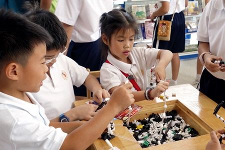 เด็กๆ สนุกกับการเล่นตัวต่อเสริมทักษะอโซบล็อคก Asoblock ของเล่นเสริมพัฒนาการเด็กจากญี่ปุ่น